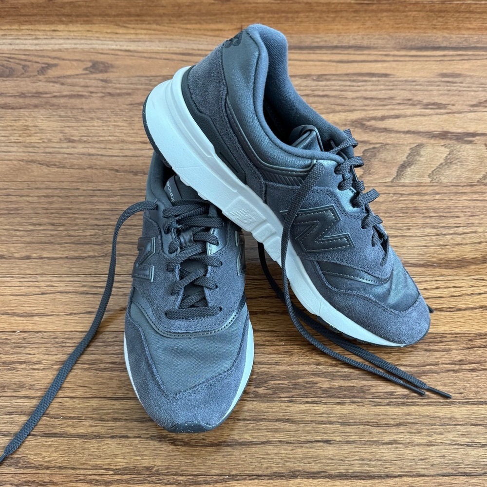 New Balance 997H